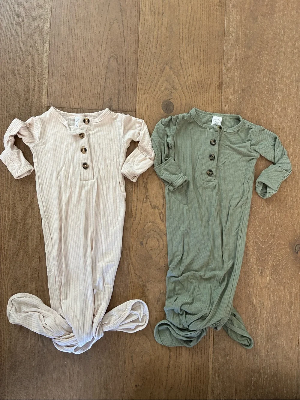 Lou Lou & Company Ribbed Button-Front Newborn Gowns (set of 2)